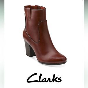Clarks Women's Stroll Vine Ankle Boots Rust 10